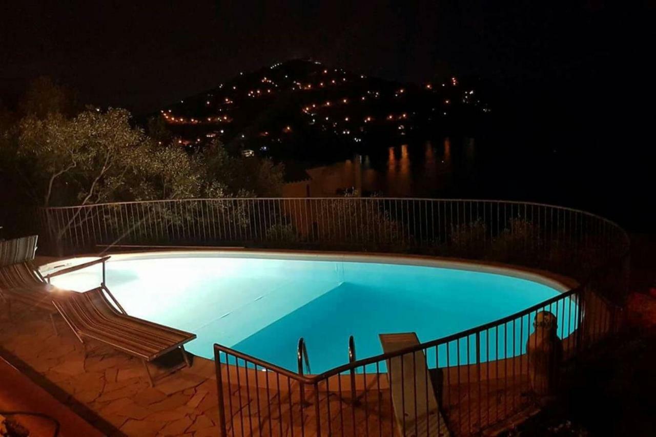 Villa Panoramica Tra Suggestive Notti Stellate. Torre delle Stelle Exterior foto