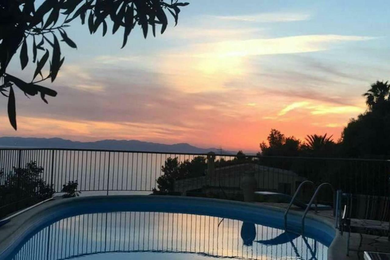 Villa Panoramica Tra Suggestive Notti Stellate. Torre delle Stelle Exterior foto